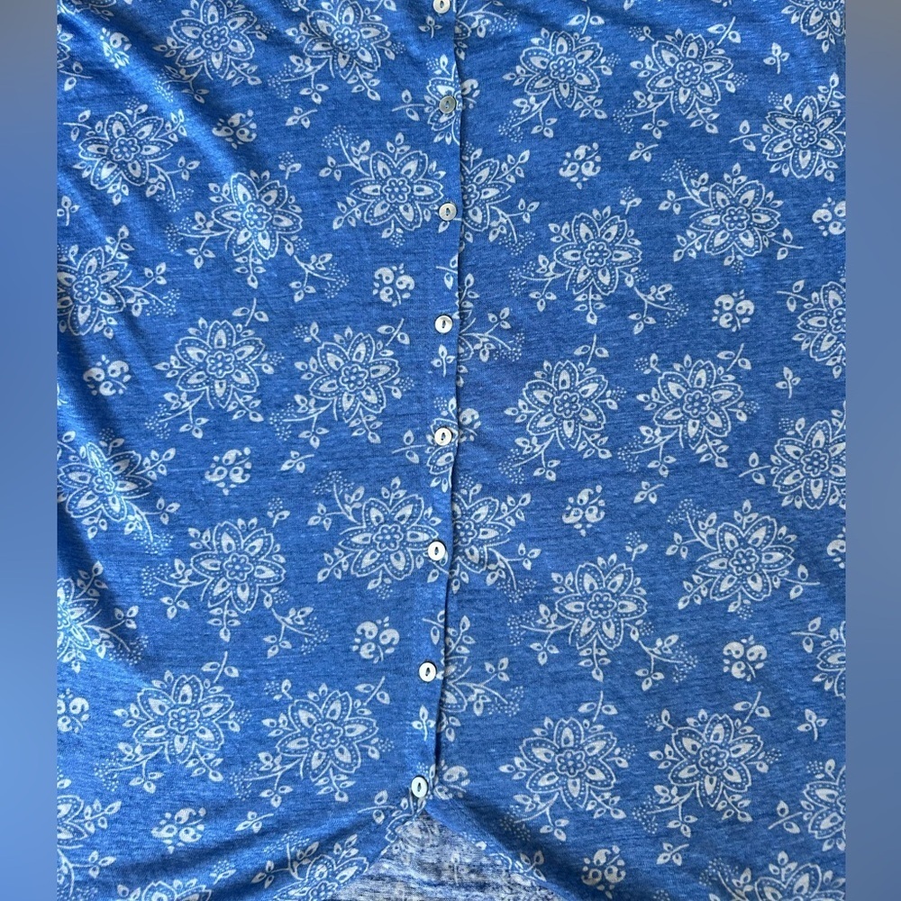 Laura Ashley 100% linen blue and white floral top size L - Picture 7 of 10